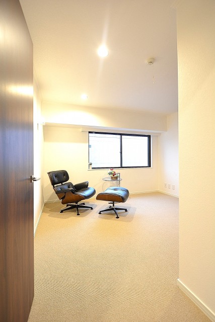 ヴァンヴェール南平台402　8.17帖のベッドルーム