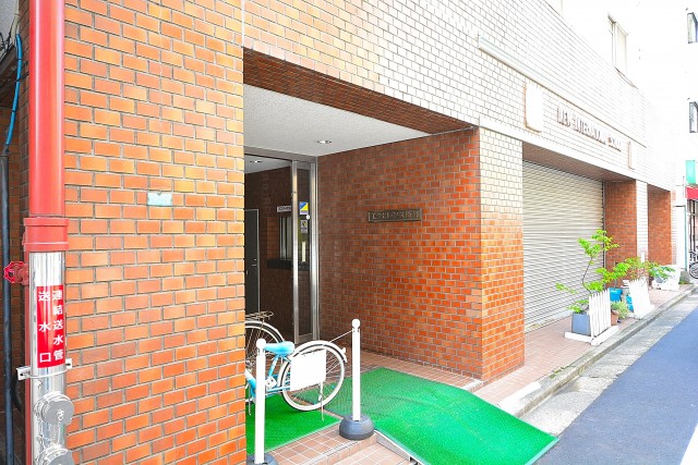 エクセレンス池袋　エントランス