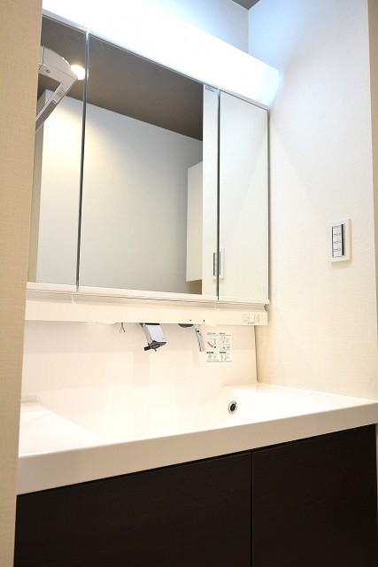 ボーン赤坂　洗面化粧台