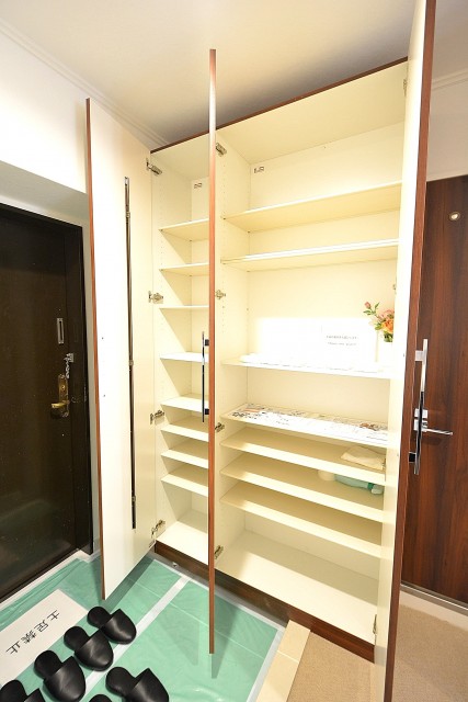 ヴァンヴェール南平台　シューズBOX501