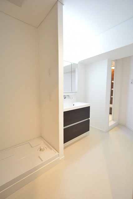 ヴァンヴェール南平台　サニタリールーム501