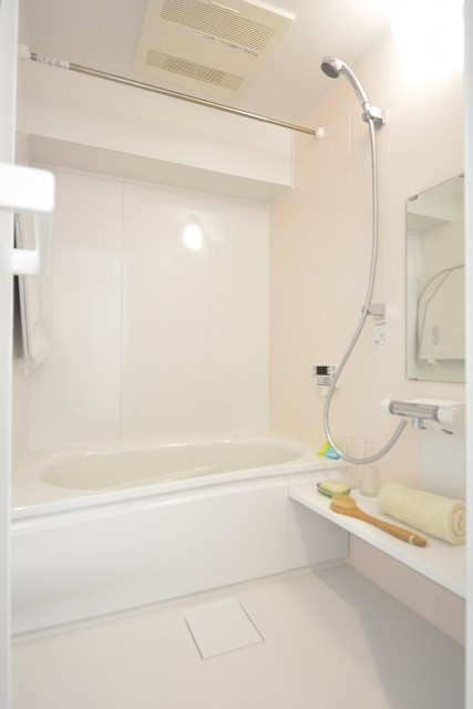 メゾンベール成城　バスルーム