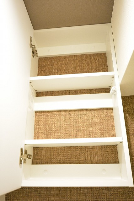 ボーン赤坂　トイレ収納