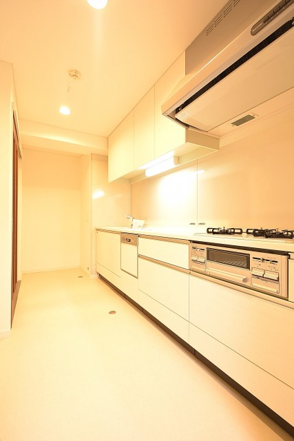 ヴァンヴェール南平台701　キッチン