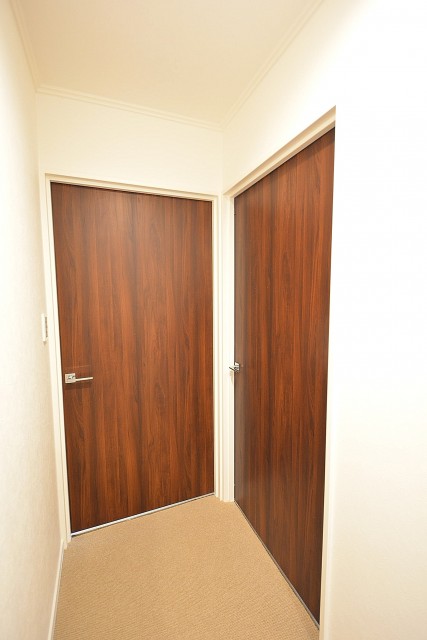 ヴァンヴェール南平台　ベッドルームのドア501