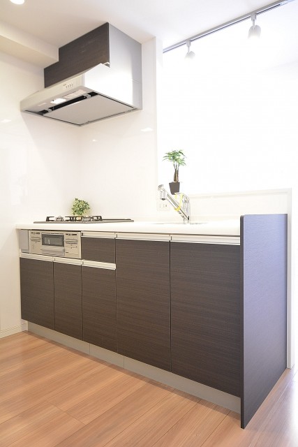 東建第2上町マンション　対面式キッチン