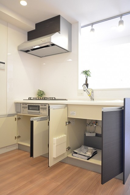 東建第2上町マンション　対面式キッチン