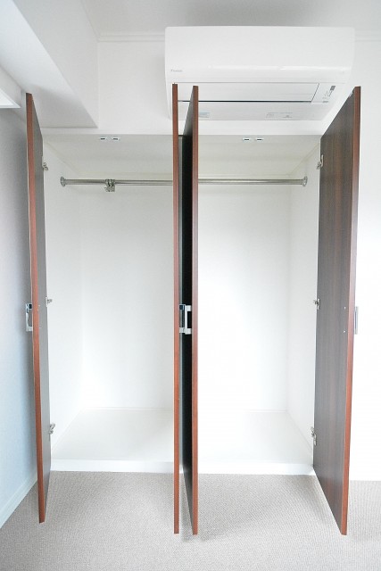 ヴァンヴェール南平台701　4.9帖のベッドルーム　クローゼット
