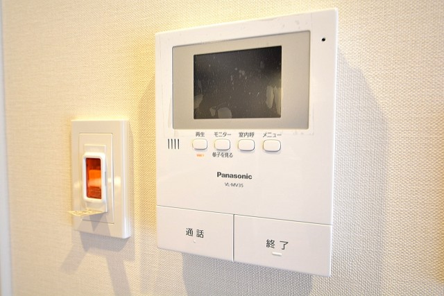 ボーン赤坂　ＴＶモニター付きインターフォン