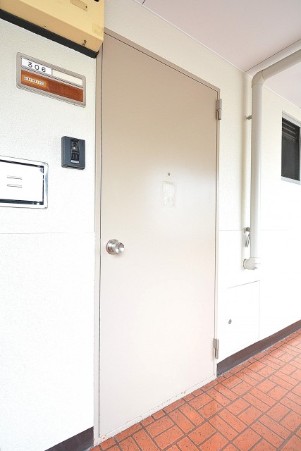 シャンブル目白　玄関ドア