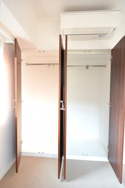 ヴァンヴェール南平台　4.9帖ベッドルームのクローゼット501