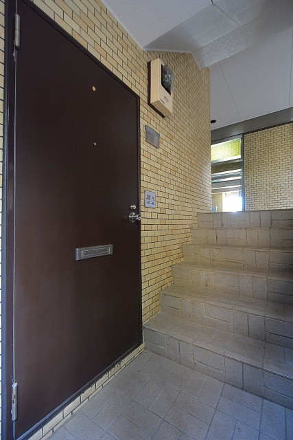 ライオンズマンション赤堤第2　玄関前106