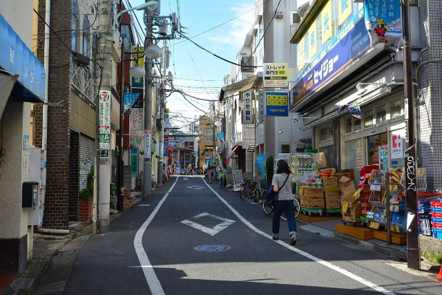 ライオンズマンション赤堤第2　商店街