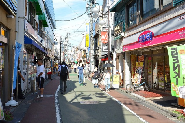 ライオンズマンション赤堤第2　商店街