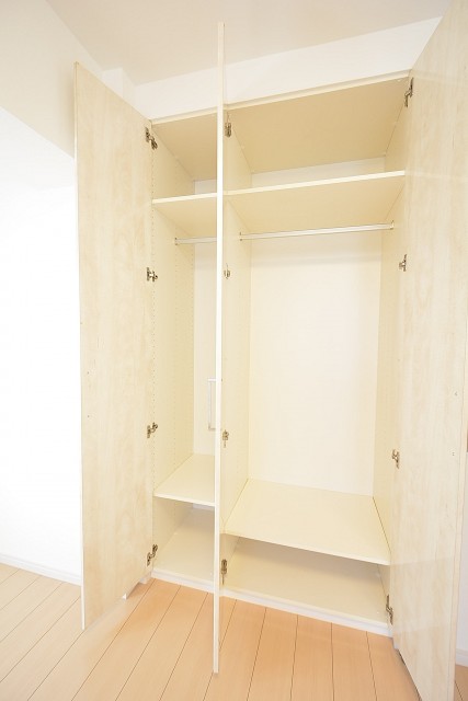 8.4帖のベッドルーム　クローゼット