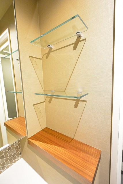 南青山セピアコート　洗面台横カウンター