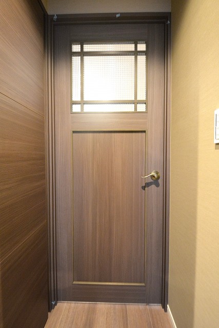 南青山セピアコート　リビングドア