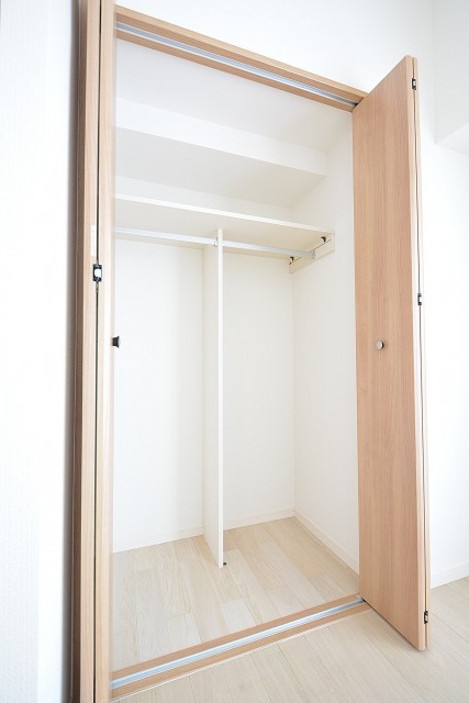 4.6帖のベッドルーム　クローゼット