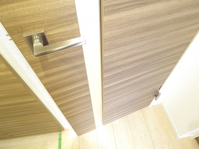 東中野台ローヤルコーポ　キッチン扉