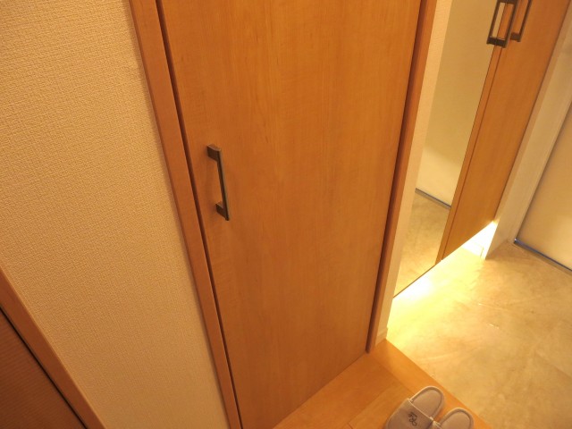 ライオンズマンション西永福　廊下収納