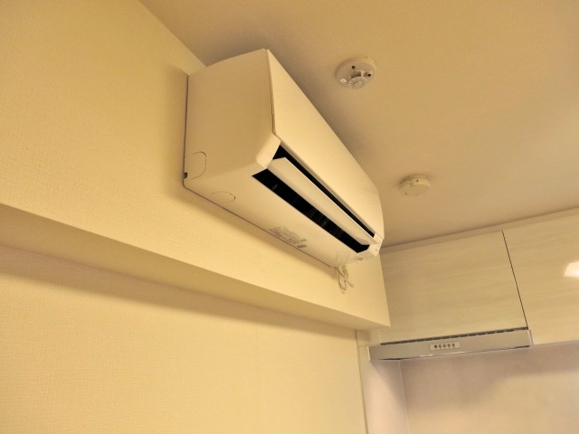 ライオンズマンション西永福　ダイニングエアコン