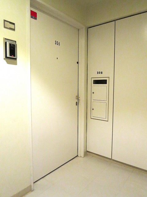 音羽ハウス　玄関ドア