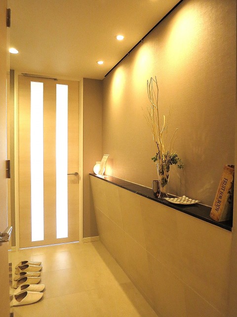 音羽ハウス　玄関ホール