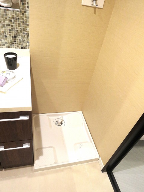 音羽ハウス　洗濯機置き場