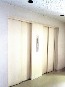 藤和護国寺コープ　エレベーター