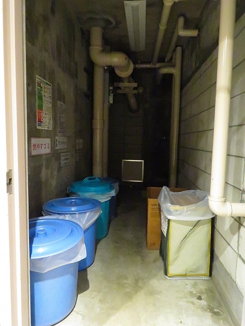 マンション第二恵比須苑　ゴミ置場