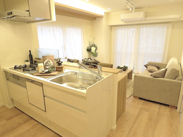 初台中央マンション　LDK