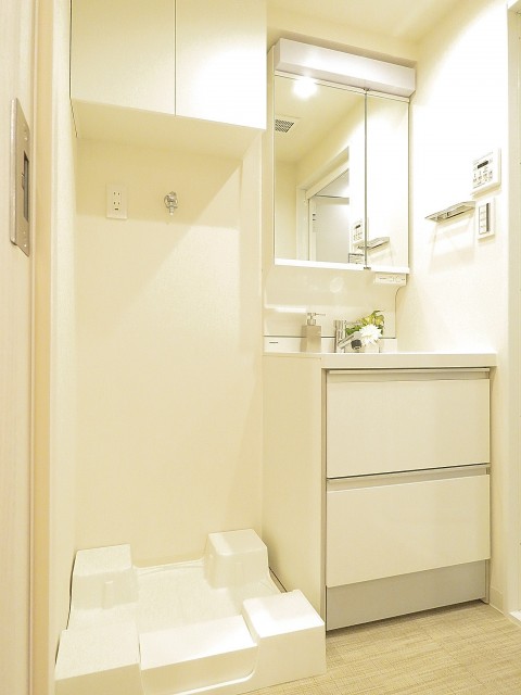 初台中央マンション　洗面室