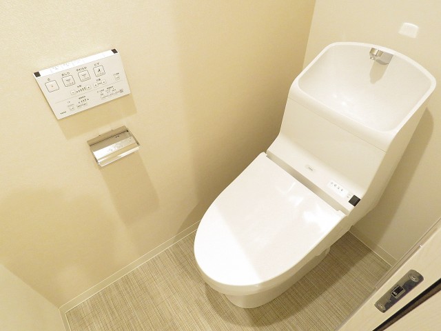 初台中央マンション　トイレ