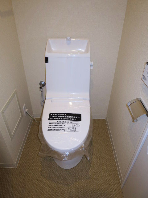 レクセルマンション音羽　ウォシュレット付のトイレ