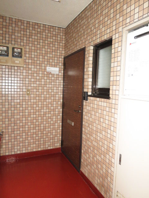 目白台芙蓉ハイツ　玄関前