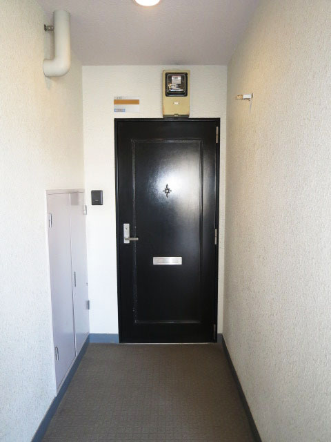 パール上池袋　玄関前廊下