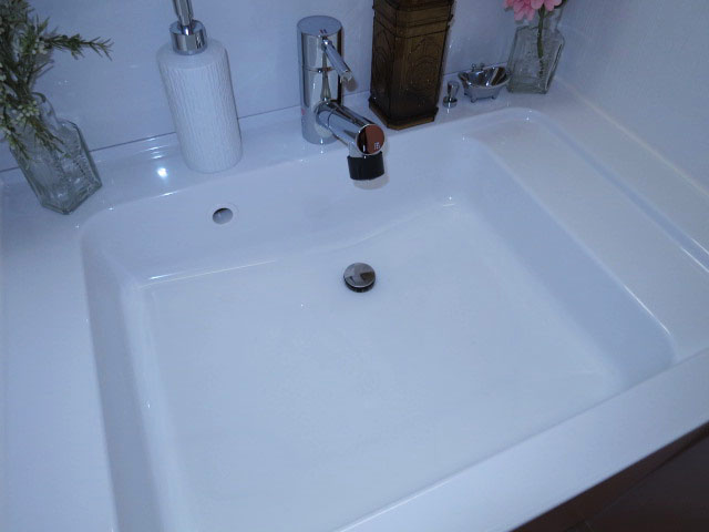 使い勝手良さそうな洗面化粧台