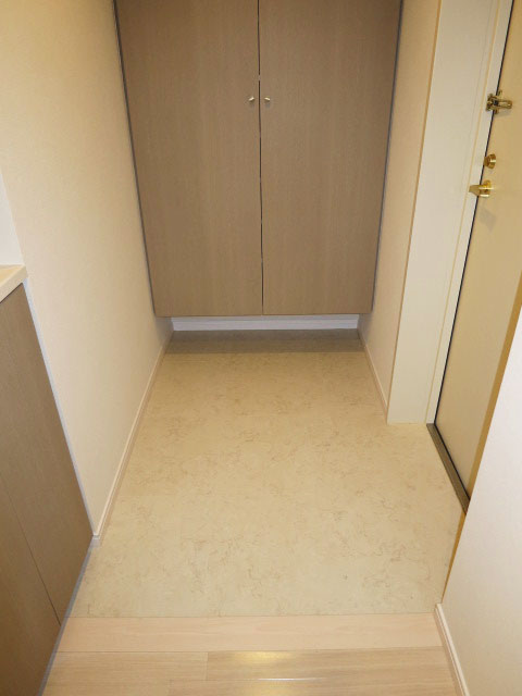 サンクタス池袋ベルマージュ　収納力たっぷりの玄関