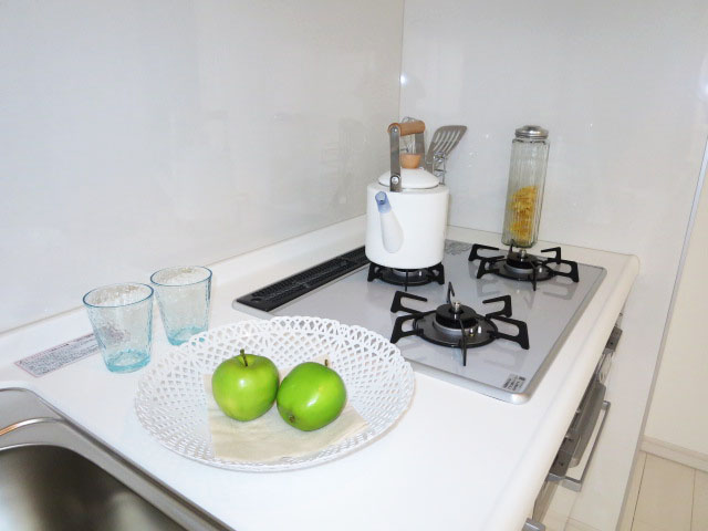 ディアライフ大塚　機能的なシステムキッチン