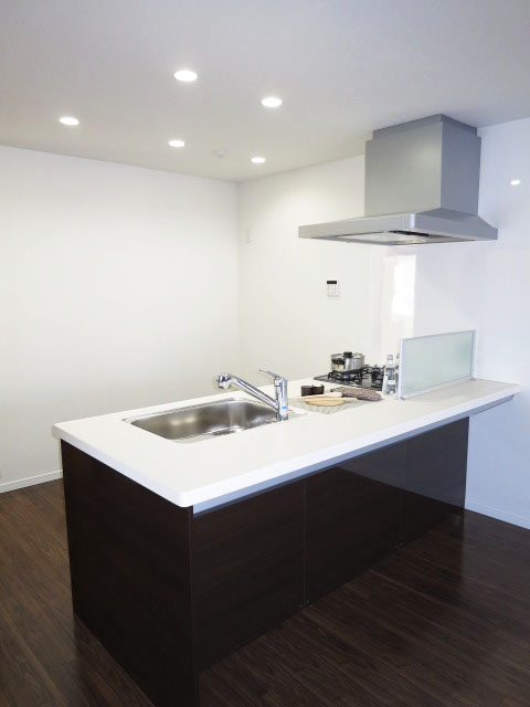 藤和護国寺コープ　機能的なシステムキッチン307