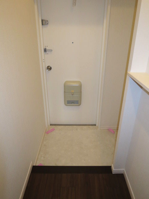 藤和護国寺コープ　収納たっぷりの玄関208