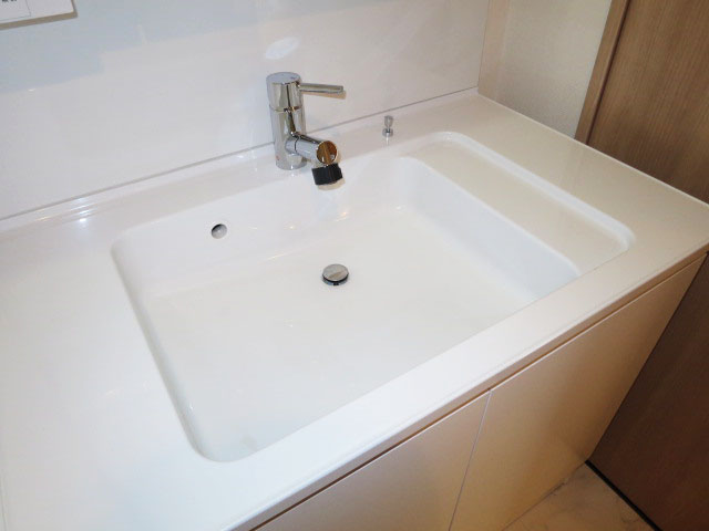 藤和護国寺コープ　機能的な洗面化粧台208