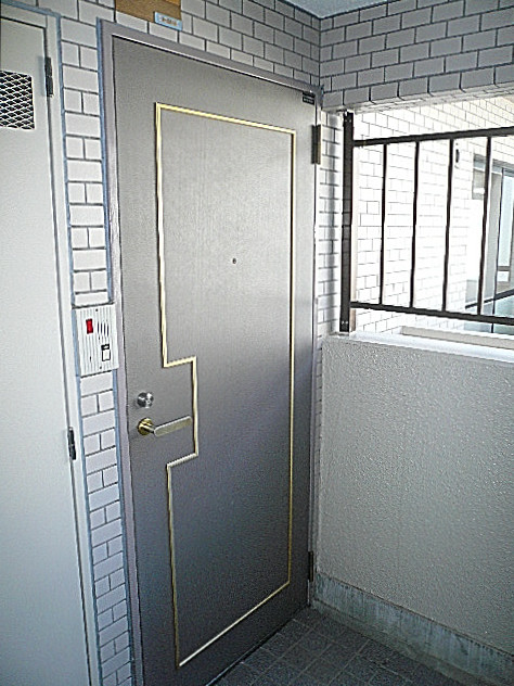 エス・コート駒沢　玄関