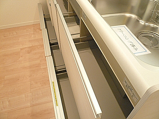 キッチン　収納