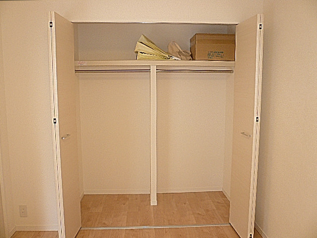 オーベル三軒茶屋　洋室6.0帖のクローゼット