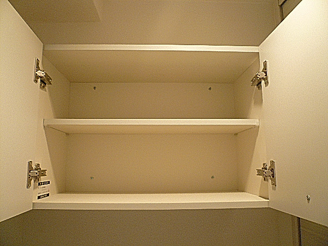 田園調布スカイハイツ　吊戸棚