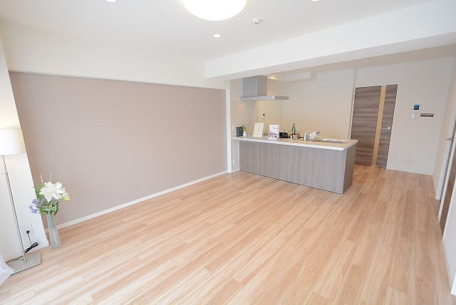 三井馬事公苑南ハイツ LD