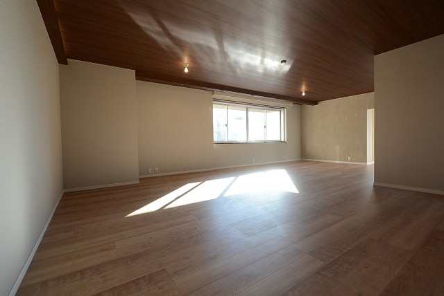 音羽ハウス リビング