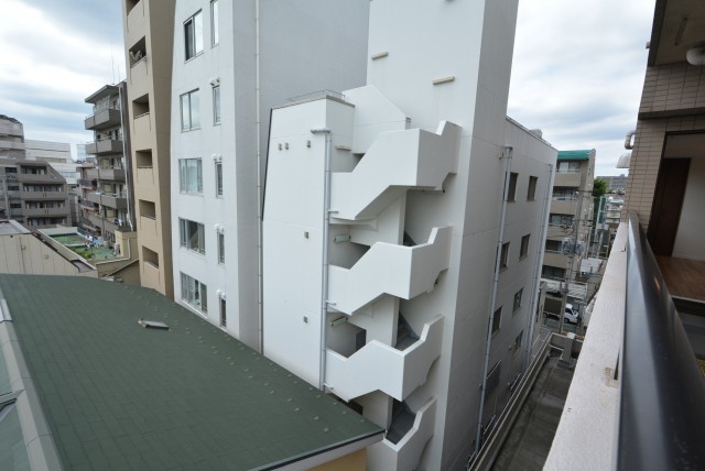 藤和シティコープ新中野 西バルコニ－