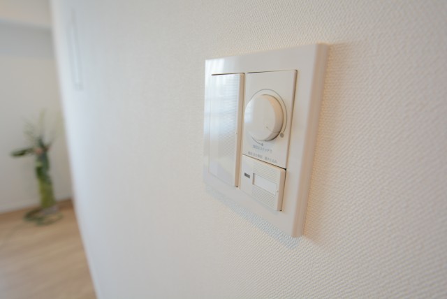 フアミール久堅 洋室2